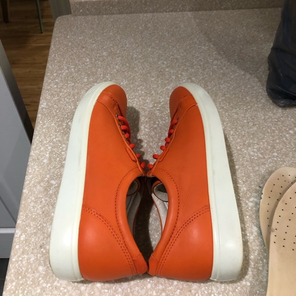ECCO Soft 7 Orange Sneakers Size 5 - Picture 5 of 7